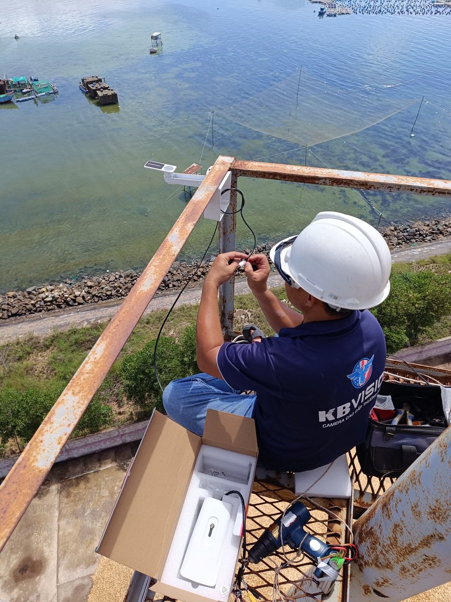 VngMinhHiu3's tweet image. Trong khi chờ lương của Sếp Mút thì vẫn phải làm những công việc thường nhật để trang trải cuộc sống nha mọi người !

#lapdatcamera #hethongquang