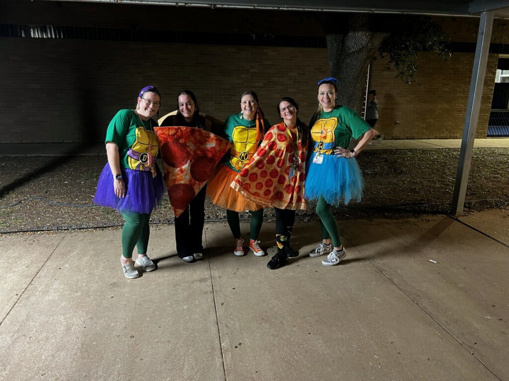 Trunk or Treat was a blast! I loved seeing all of our cougar cubs. Blessed to work with these amazing teachers every day! We missed you @mstaftsclass 💙🧡❤️💜💚🍕