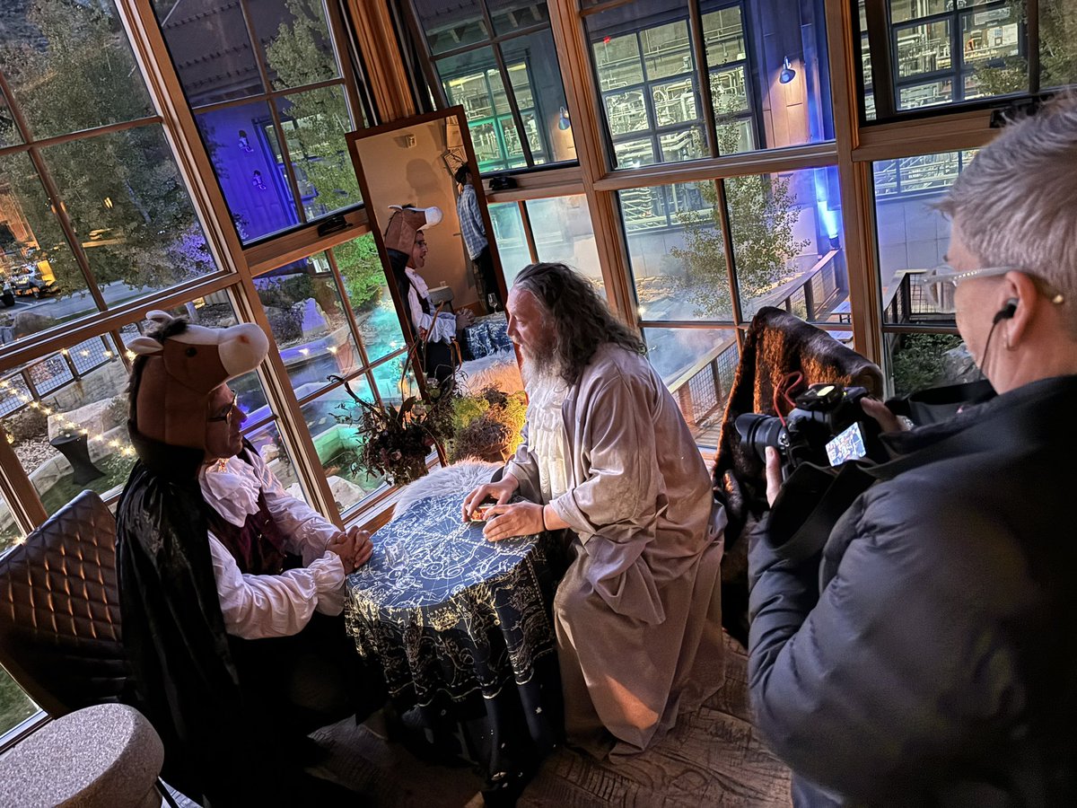USofBourbon's tweet photo. On October 7th, @DanielKutner and @GrahamNY attended the masquerade release of A Midwinter Night’s Dram, Act 11, at @drinkhighwest in Wanship, Utah. It was a magical night that we can’t wait to share with you.
#highwestdistillery #whiskey #shakespeare #bourbon #masquerade #USoB https://t.co/qpApK0fiqJ