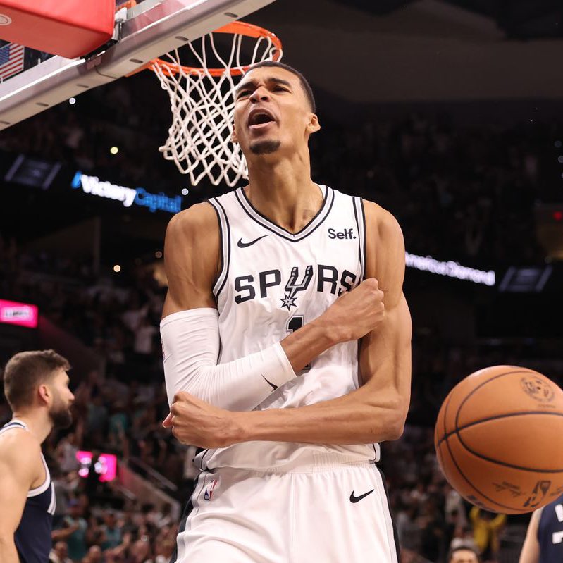 Hoop Central tweet media