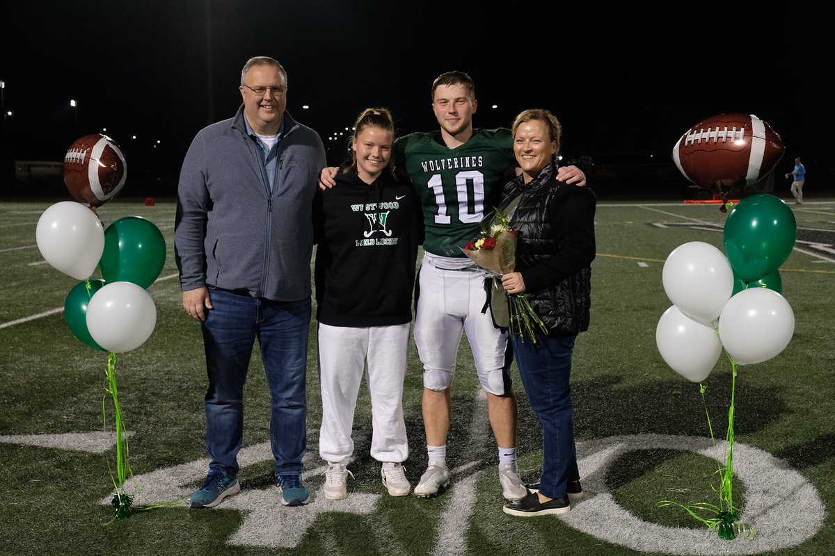 Senior Night✅, thankful for everyone that’s been apart of this journey.. #playoffs