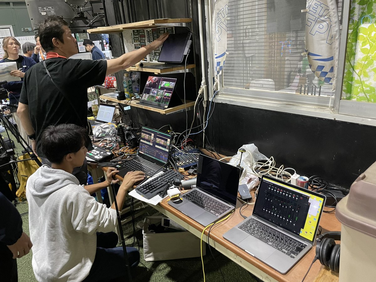 necobut's tweet photo. 草の根レースなのになんでこんな豪勢な配信体制なのか #MMC4 https://t.co/kMmLpPze6P