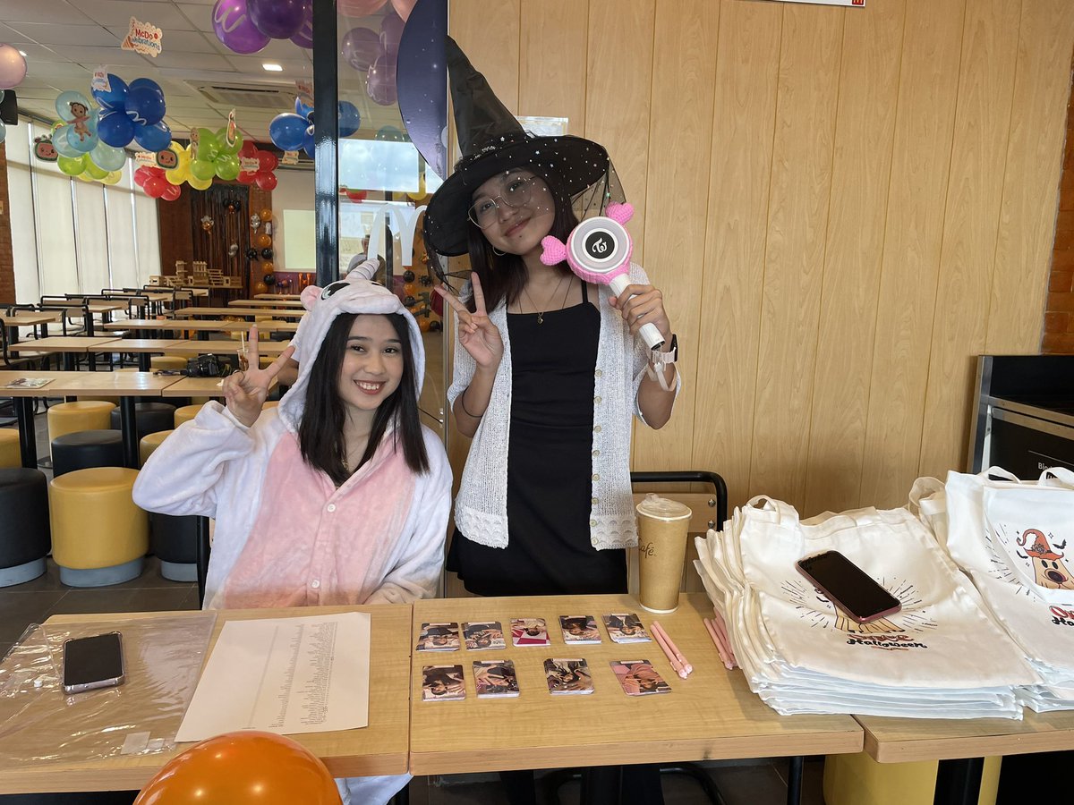 ONCEofCebu's tweet photo. Currently Happening:
#OnceOfCebu TWICE’s 8th Anniversary Event. #8thonthe28th
Registration ongoing! https://t.co/ckOYSPn3Mx