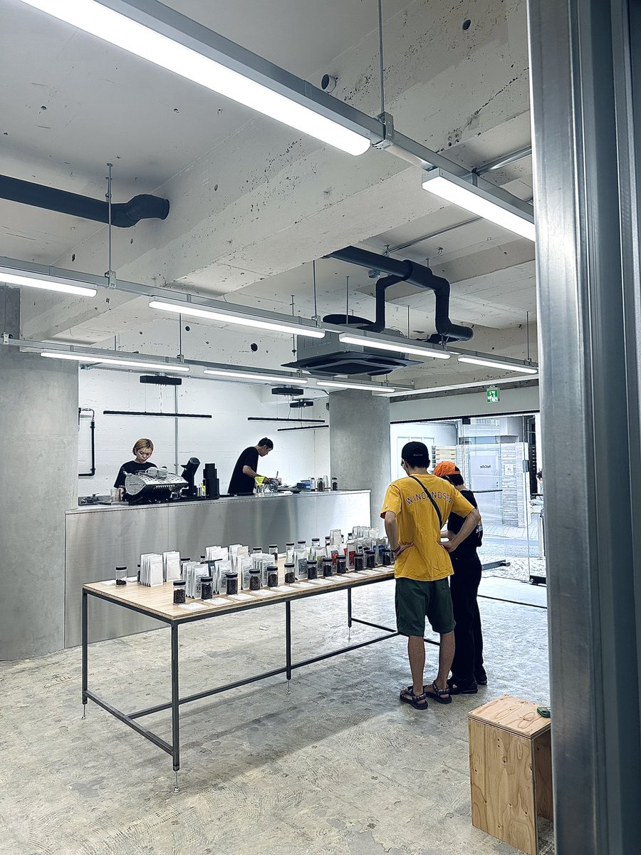 PostCoffee Offline Store tweet media