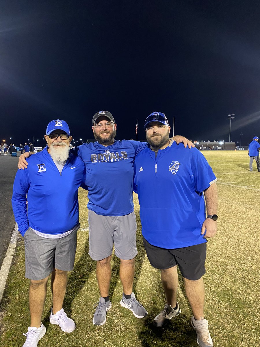 Coach_Winstead's tweet image. 51-16 win!! Going to the playoffs!