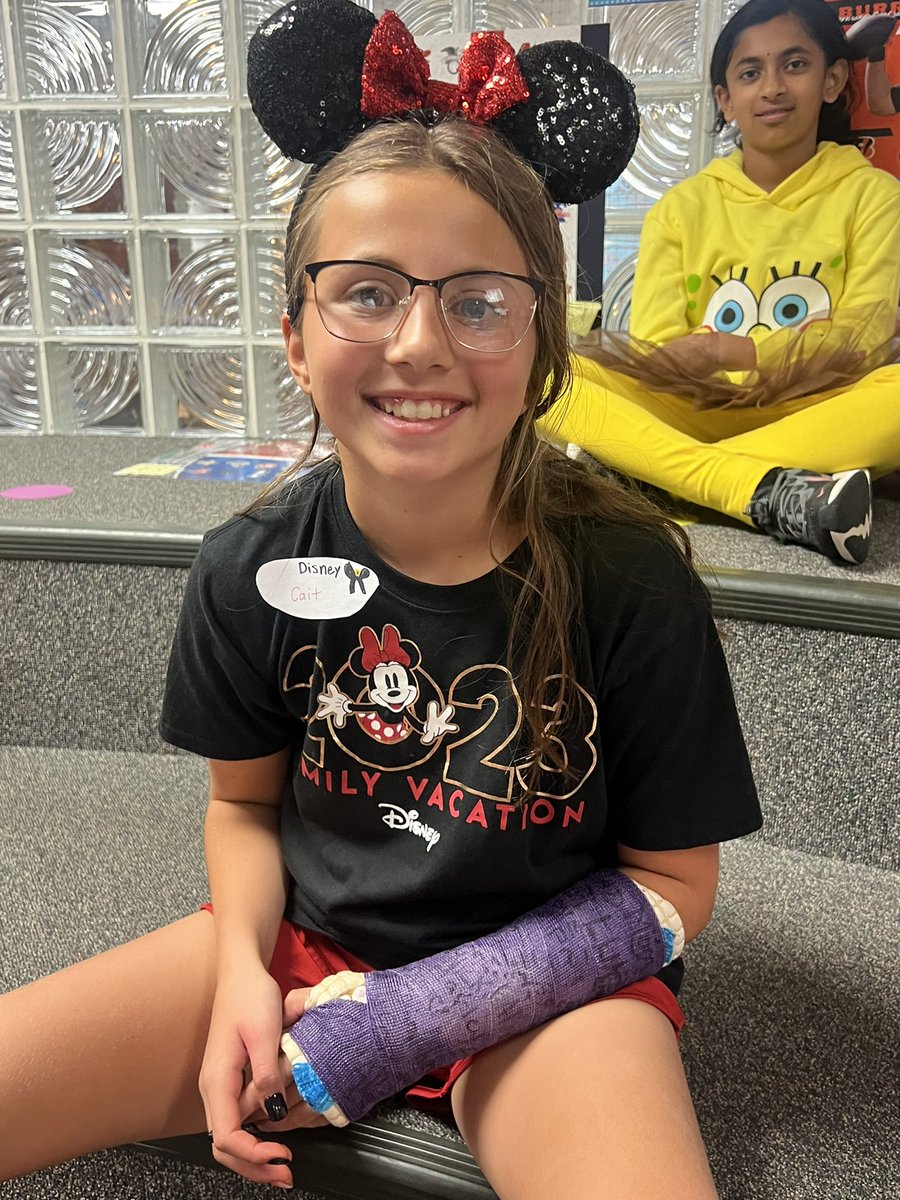 These GRE students loved dressing up today for Harvest Parties! 😀
Big smiles! 😀