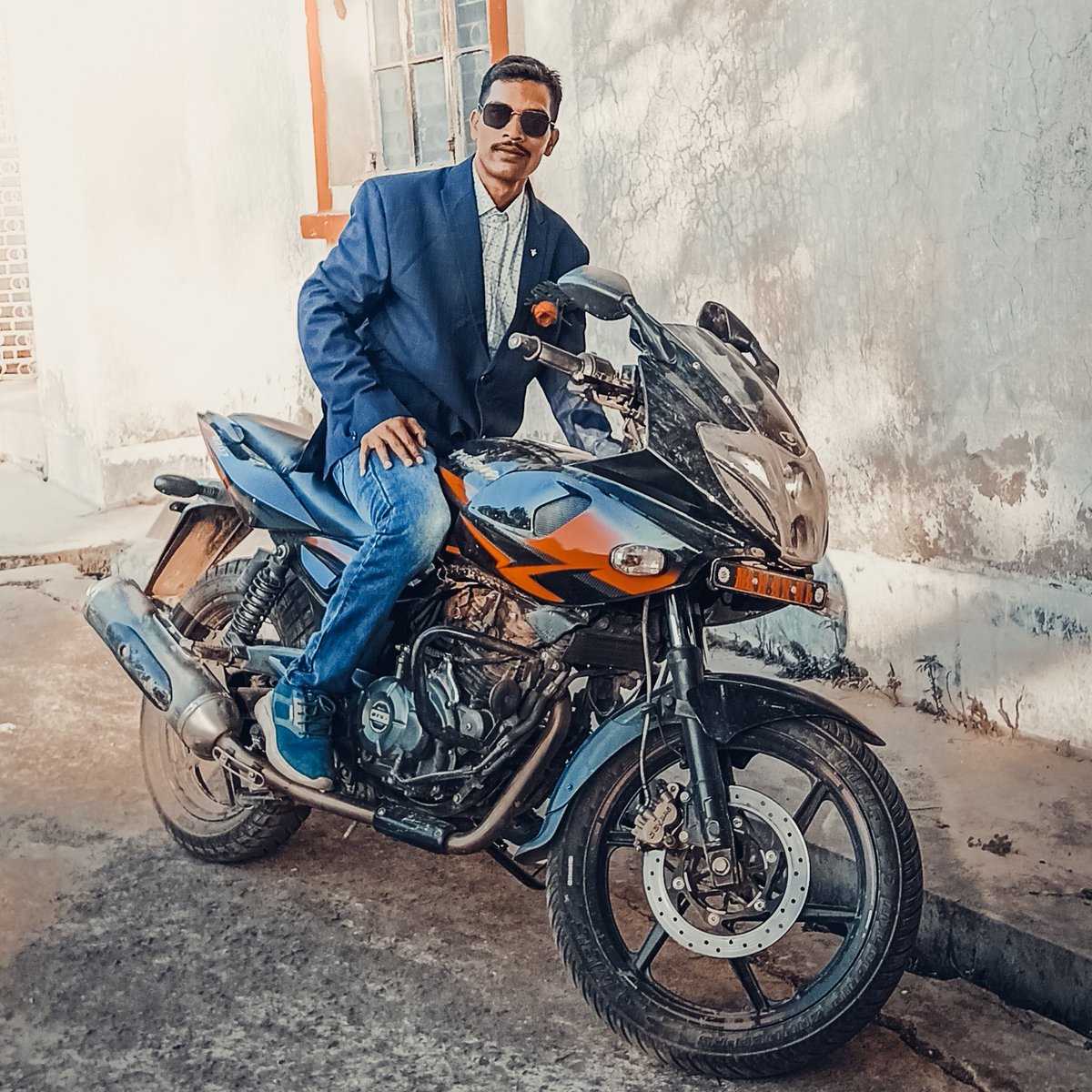 Aditya_Swaroop1's tweet photo. "I'm not going to continue knocking that old door that doesn't open for me. I'm going to create my own door and walk through that."........✨ https://t.co/0vBJTfdEgQ