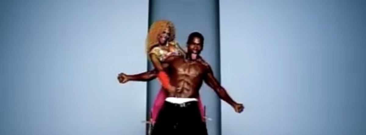 notgwendalupe's tweet photo. 23 years ago, LIL KIM released 'HOW MANY LICKS?' https://t.co/0Ufx7b0S8a