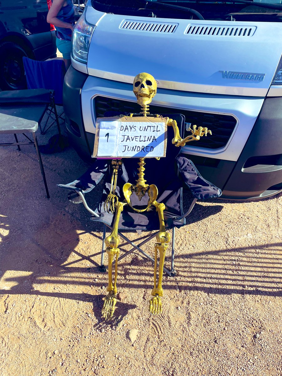 LuckyJadeJules's tweet photo. At this awesome race @JavelinaJundred 🏃🏼‍♀️ 🏜️ where @TheMolecularDoc is going for his first 100k belt buckle this weekend🏃🏻‍♂️🥇🏁💪 … and we stumbled on this glorious crew tent ⛺️ / aid station at race bib pickup today; hopefully I can spend some well timed breaks winning my reg fee / race expenses back in between yogging (soft J) a couple 20 mile loops. 🤣 #TeamRunGood @RunGoodGear PS peep D rocking his new @courtdauwalter designed tee #SingletrackAndNachos 😋🥰