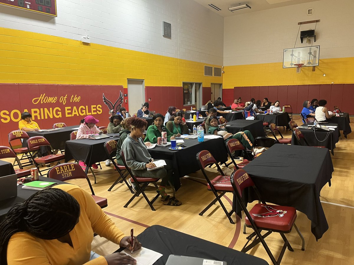 Earle STEM tweet media