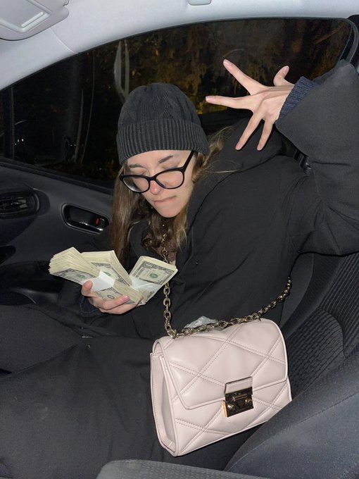 Fuck bitches AND get money? Girl https://t.co/mhY53w9R7I<a href="/tag/newprofilepic"class="tags"><span>#newprofilepic</span></a>