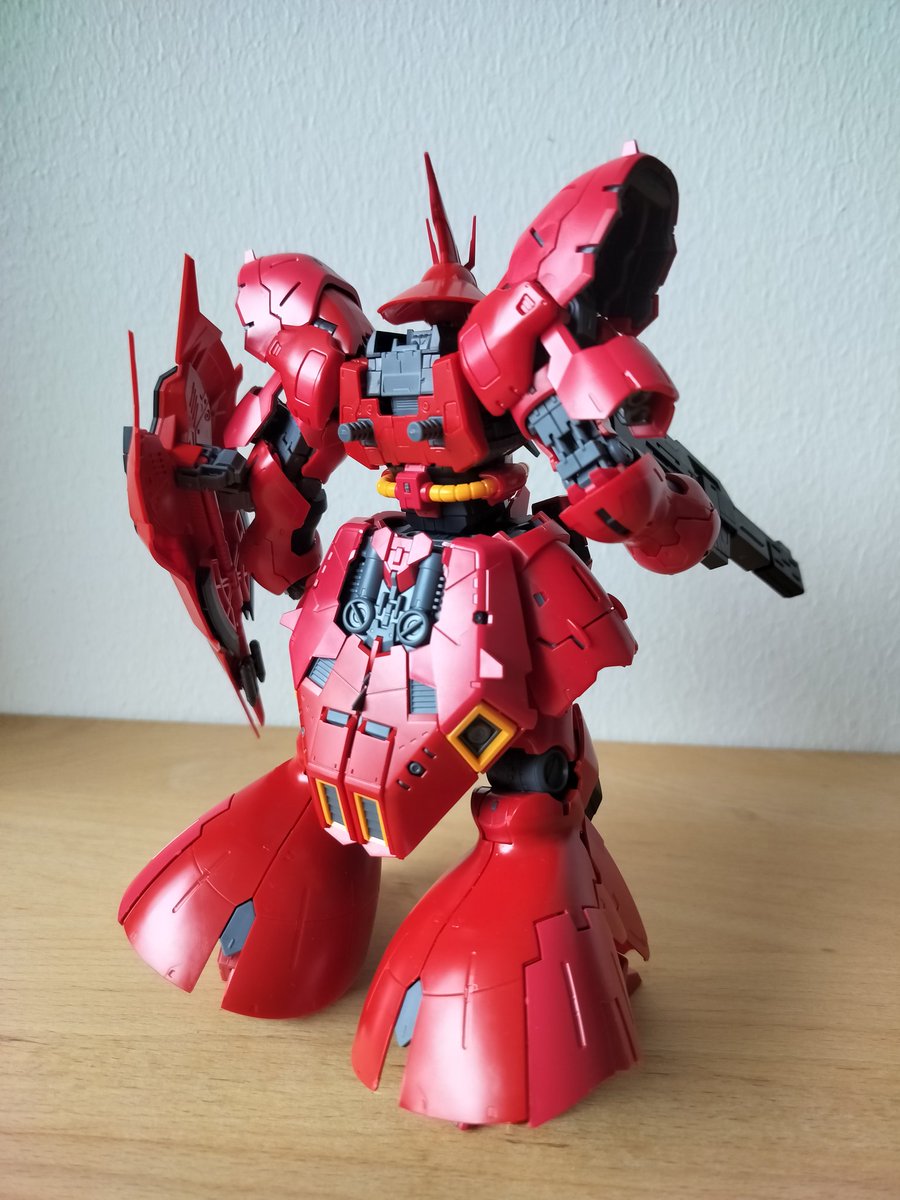 bolt_tron's tweet photo. First time building Gundam Model kit, RG Sazabi boi is ready (It took whole day 😵‍💫)! Stickers I'll apply for another free time 👀 #Gundam #Sazabi https://t.co/3GhYJVsuT5
