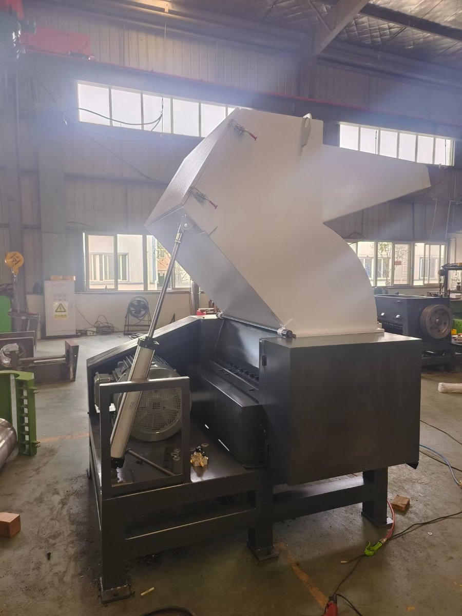 minimary100's tweet photo. 800 plastic crusher~
mini mary
whatsapp:+8613905568136
​#800
​#crusher
​#plasticcrusher
​#injectionmolding
​#extruder https://t.co/zHgtN2PQRk