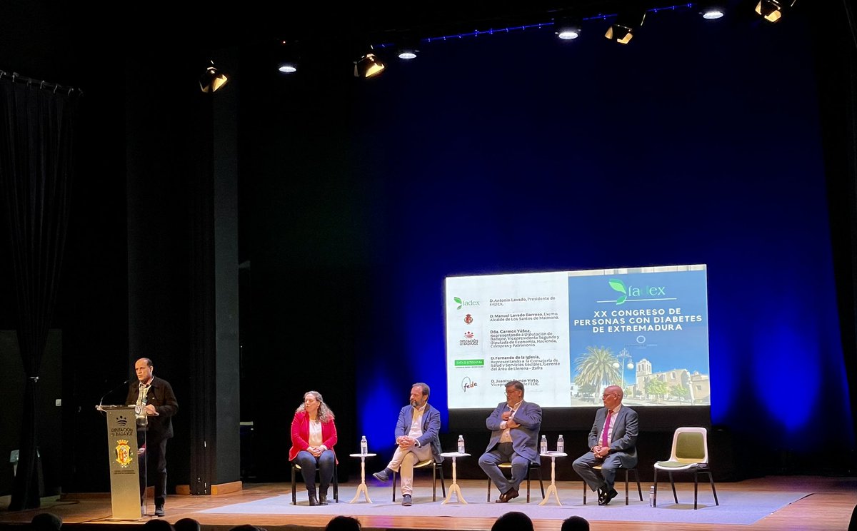 VillafainaAna's tweet photo. Juanxo Ramon Virto, vicepresidente de FEDE, inaugurando el XX Congreso de Personas con Diabetes en Extremadura !! https://t.co/NbP9l5iI0Q