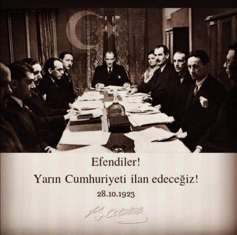 Cananizm_'s tweet photo. Şimdiye kadar hepimiz "Yarın" kelimesiyle başlayan milyonlarca cümle kurduk. Ama hiç biri bu kadar anlamlı olmadı, olamazdı! 

Tarihte bugün; Yıl:1923 Yer: Çankaya Köşkü "Efendiler! Yarın, Cumhuriyeti ilan edeceğiz"

Mustafa Kemal ATATÜRK https://t.co/GR1d83Nh6a