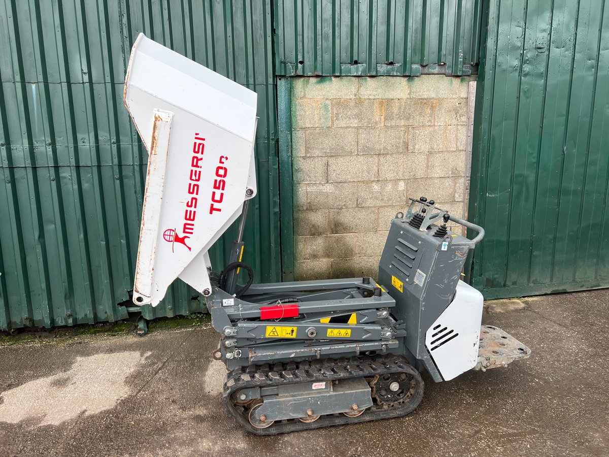 #Messersi #TrackedDumper for Sale

Direct trade in
Sold new by us 2020
174 hours only
TC50d
Yanmar key start engine
High Tip
670mm wide
500kg capacity

£7,250+vat

Full pictures on our website 1stbaseplantsales.com