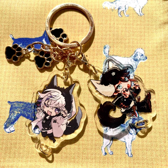 午後さんとアクキーを作りました見て〜〜〜〜〜〜〜見てくださいかわいい... 