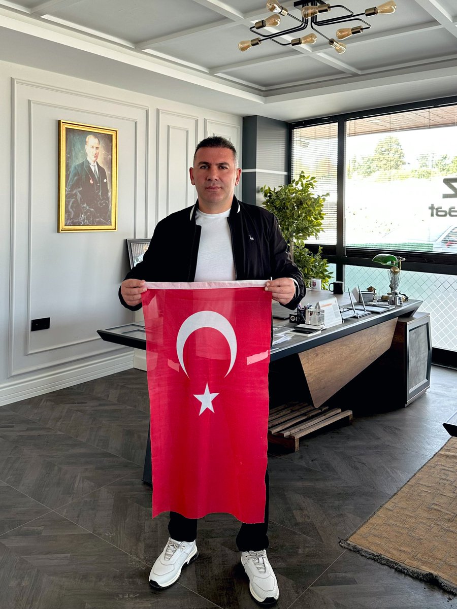 Cumhuriyetimizin 100 yılı kutlu olsun.Nice Yüzyıllara.🇹🇷🇹🇷