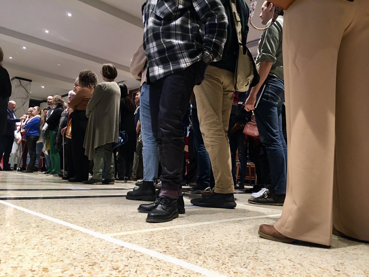 Tijdens de 3de bijeenkomst van #Burgerberaad energietransitie #Leiden bepalen de leden de voorwaarden voor hun adviezen richting de gemeenteraad. Door letterlijk in beweging te komen. Stemmen met voeten. We doen weer verslag.