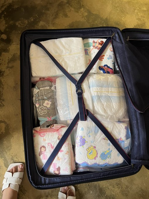 Getting ready for my trip ✈️😇 https://t.co/v4qkxDjTcS<a href="/tag/abdl"class="tags"><span>#abdl</span></a><a href="/tag/diaper"class="tags"><span>#diaper</span></a>
