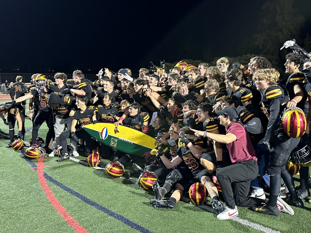Torrey Pines beats La Costa Canyon 27-17 to claim back the surfboard. 11 straight wins by the road team in this series. The Falcons will be the 1-seed in the Division 1 playoffs.