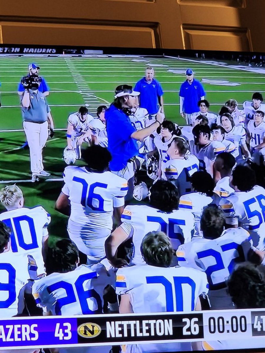 seanasu2000's tweet photo. Great team win tonight by all players and coaches! So proud of this group. Not done yet! #CTR https://t.co/MAARwdZ3VV