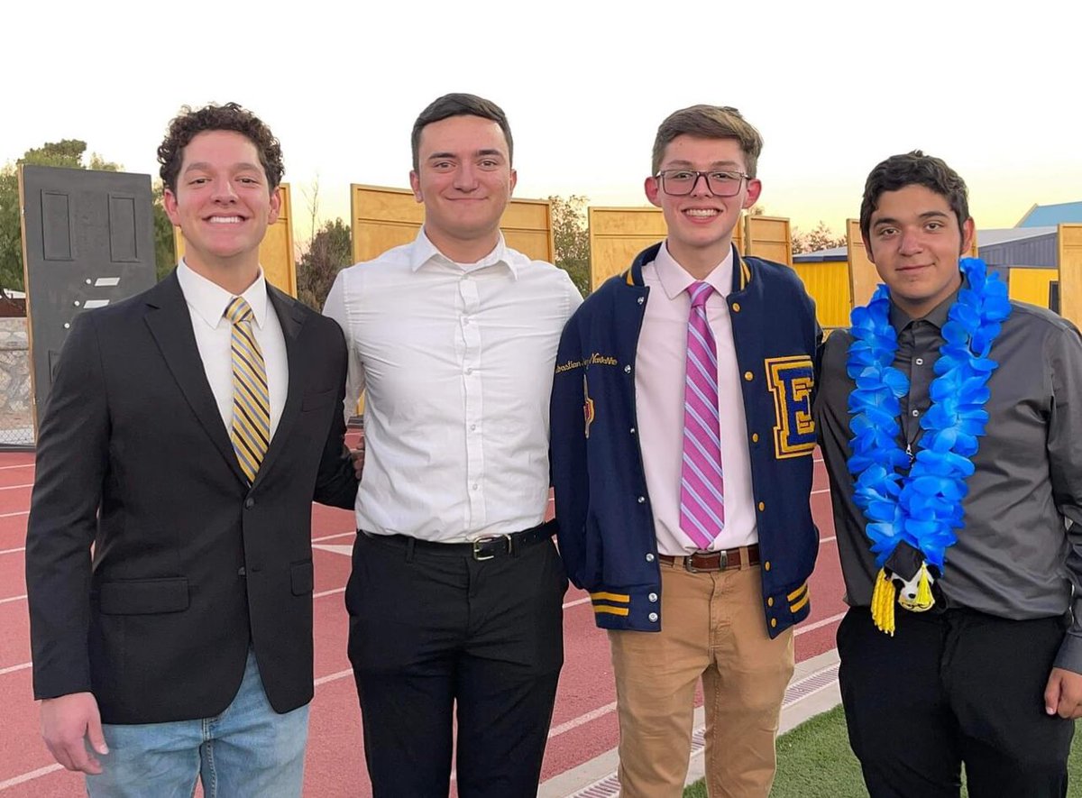 kehsfab's tweet photo. Another successful production by the KEHS and EPAN students.  📺🎙️ 🎥🎥🎤Tonight, we honored our seniors; Sebastian Perez Navarro, Hector Maas, Christian Salazar, Adrian Dominguez and James Wilson. Thank you for all that you do! 💙💛 https://t.co/T5rW8yjro1