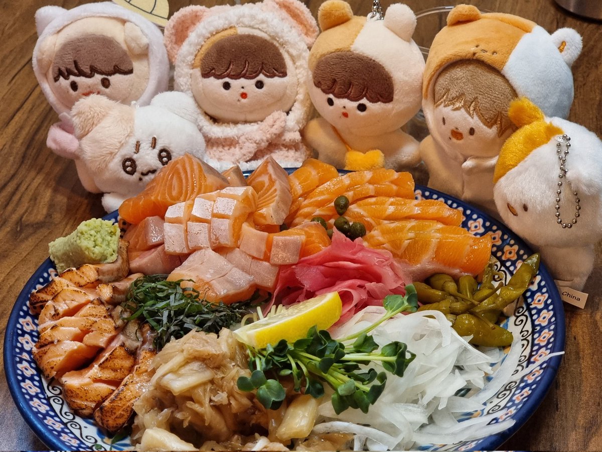 cjutse's tweet photo. #제노의_맛그당어
#박지성_단1g도안줌

🚩홍대 연어롭다

타다끼 짱🤤 https://t.co/EbgusKGEPo