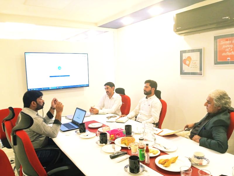 ReMaxPakistan's tweet photo. RE/MAX University - Training Episodes
RE/MAX Pakistan HQ Team visited our Bespoke Franchise office in Top City Islamabad for "AGENT 101" training session.

Web: https://t.co/IsLCRV4eWc
UAN: (042) 111 736 736
Whatsapp: +92 (326) 8065555

#remaxpakistan #agent101 #islamabadproperty https://t.co/PID2sSMXLf