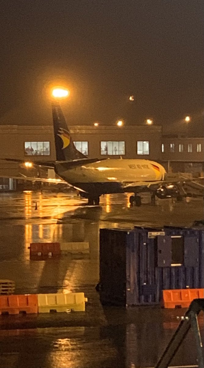 ilongshaw's tweet photo. Stand 21, where the f@&amp;# is that … oh the passenger terminal. https://t.co/9WkXAvqaxl