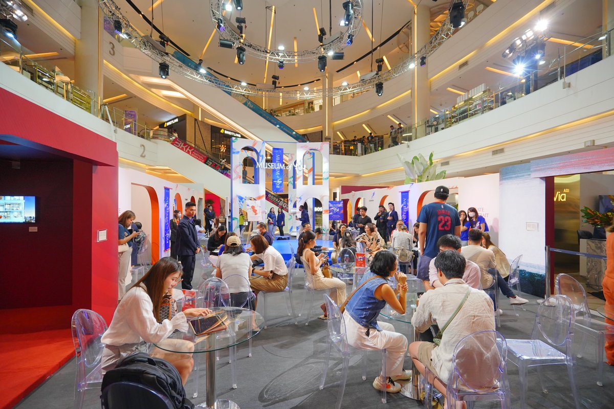 SansiriPLC's tweet photo. รวมภาพบรรยากาศสุดคึกคัก ที่งาน #MuseumOfYOU พิพิธภัณฑ์แสนสิริ เช้านี้ค่ะ 🤗
ใครสนใจ มาพบกันได้ตั้งแต่ วันนี้ - 29 ต.ค.นี้ ณ ชั้น 1 แฟชั่นฮอลล์ สยามพารากอน ✨ แอบกระซิบว่าในงานมีความพิเศษรออยู่เพียบ! แล้วเจอกันน๊าาา #BestPriceEver #Sansiri https://t.co/sAXRclWYQ2