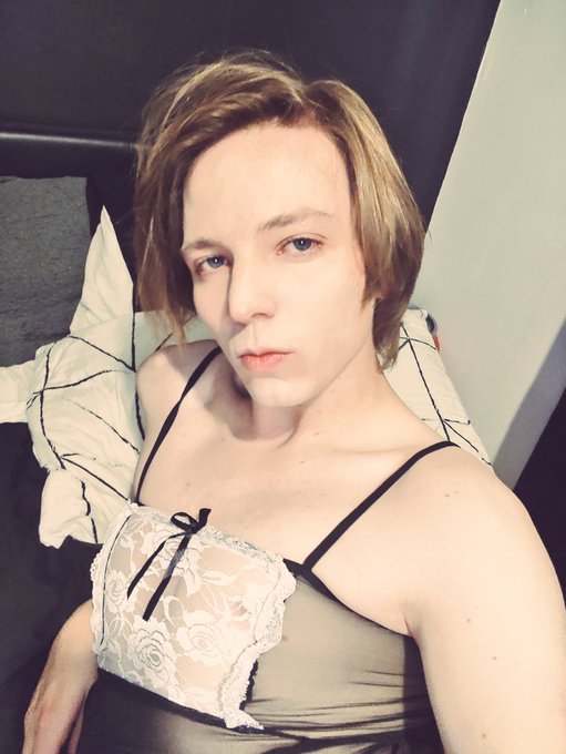 FREE BISEXUAL Couple Cock Rating! Send us your cock so we can rate, sorry if we're a bit harsh but true<a href="/tag/cock"class="tags"><span>#cock</span></a><a href="/tag/bisexual"class="tags"><span>#bisexual</span></a><a href="/tag/dick"class="tags"><span>#dick</span></a><a href="/tag/cockrating"class="tags"><span>#cockrating</span></a><a href="/tag/femboy"class="tags"><span>#femboy</span></a><a href="/tag/di"class="tags"><span>#di</span></a>