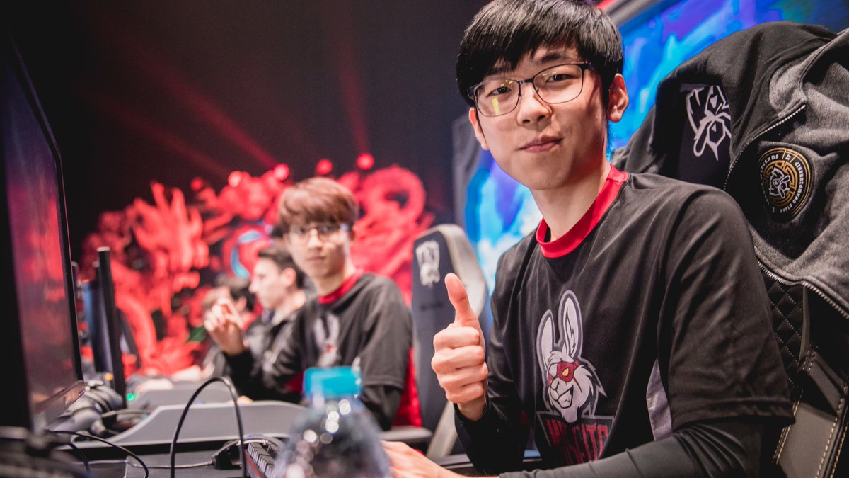 lolesports's tweet photo. 6 years ago at #Worlds2017: https://t.co/eAobo2Q1Jp