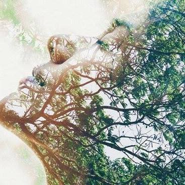 SamenBewustZijn's tweet photo. Wanting away. I read it more and more. But what you always bring with you are your "own" thoughts. And it just so happens that they also now create this world you want to get away from. So ..... everything is NOW. Know what you are thinking NOW. #everythingisfrequency https://t.co/VBXhzuZ3DG