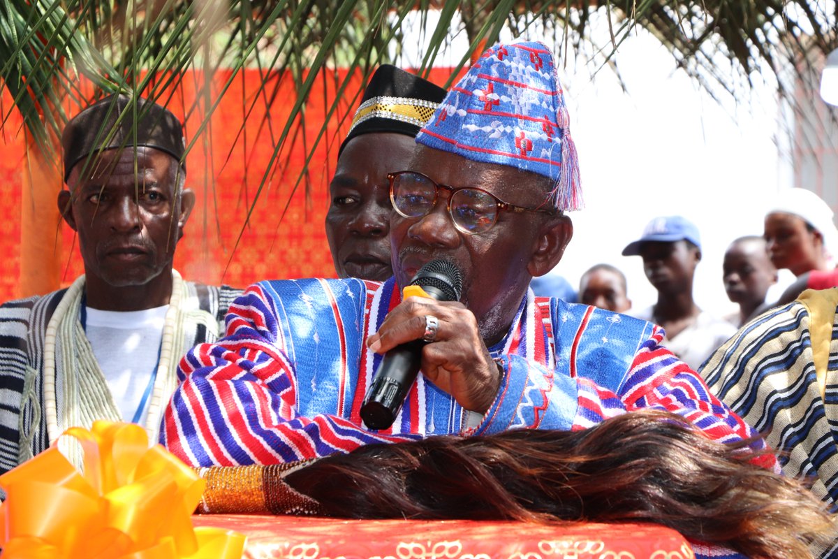 unwomenliberia's tweet photo. Nimba County's closure of bush schools aligns with Chief Zanzan Karwor's proclamation on Feb 6, 2023, to ban #FGM in #Liberia. The ban shows #Liberia's commitment to eliminating harmful cultural practices while preserving positive traditions. #InitiationWithoutMutilation. #EndFGM https://t.co/9BlD1w8cyG