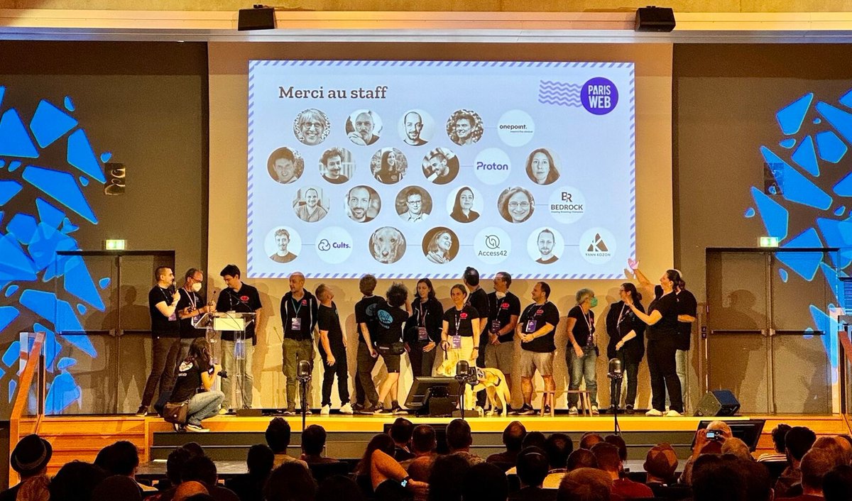 Bonjour, nous cherchons une salle pour organiser notre AG le dimanche 12 novembre sur Paris. Pour 15 à 18 personnes, idéalement avec un accès internet et un système de projection. Vous avez ça sous le coude ? Si oui, répondez en DM ou à contact@paris-web.fr. Merci d'avance !