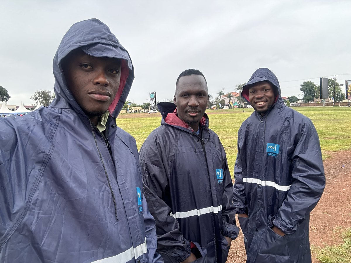 francis_isano's tweet image. From the Royal Bouquet in Kololo to  #Hoima city for Bunyoro Enganda Cup live on @NBSportUg 📸

Lets do this👏😊