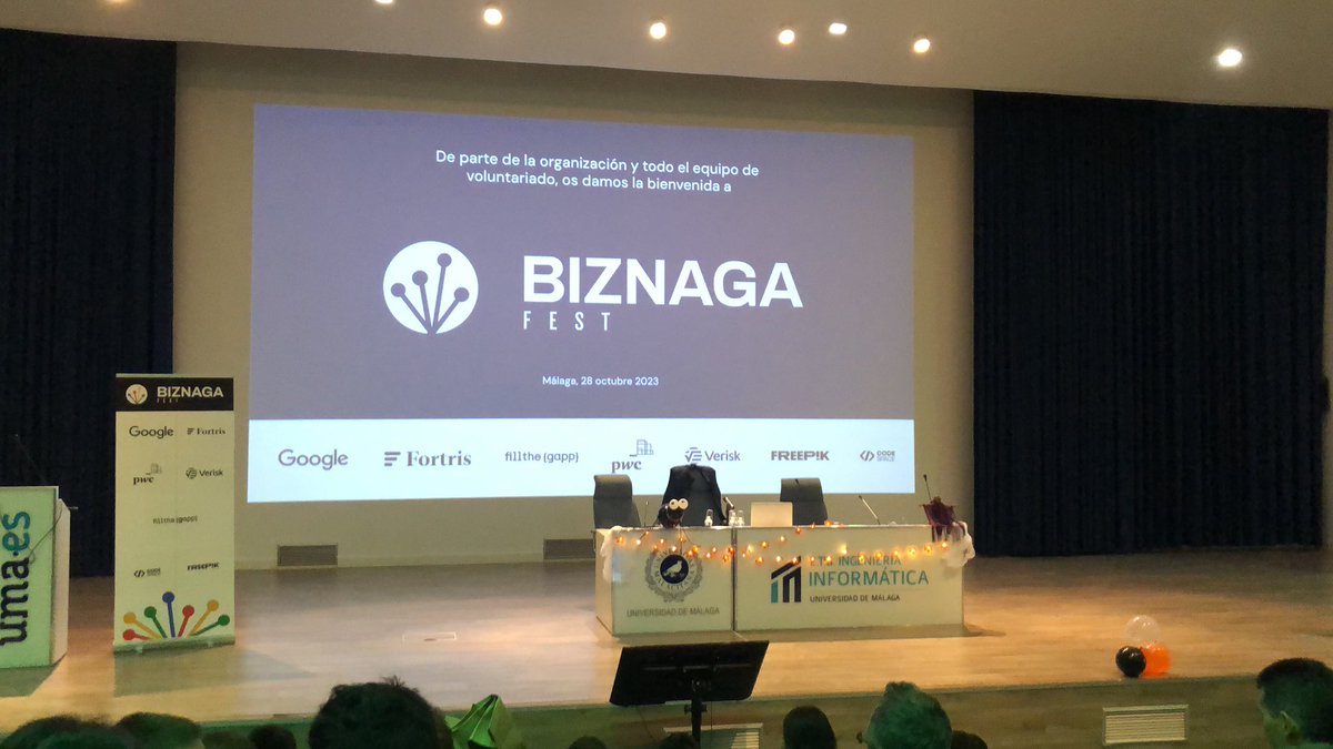 DiscoDurodeRoer's tweet image. ¡Estamos en el #biznagafest !