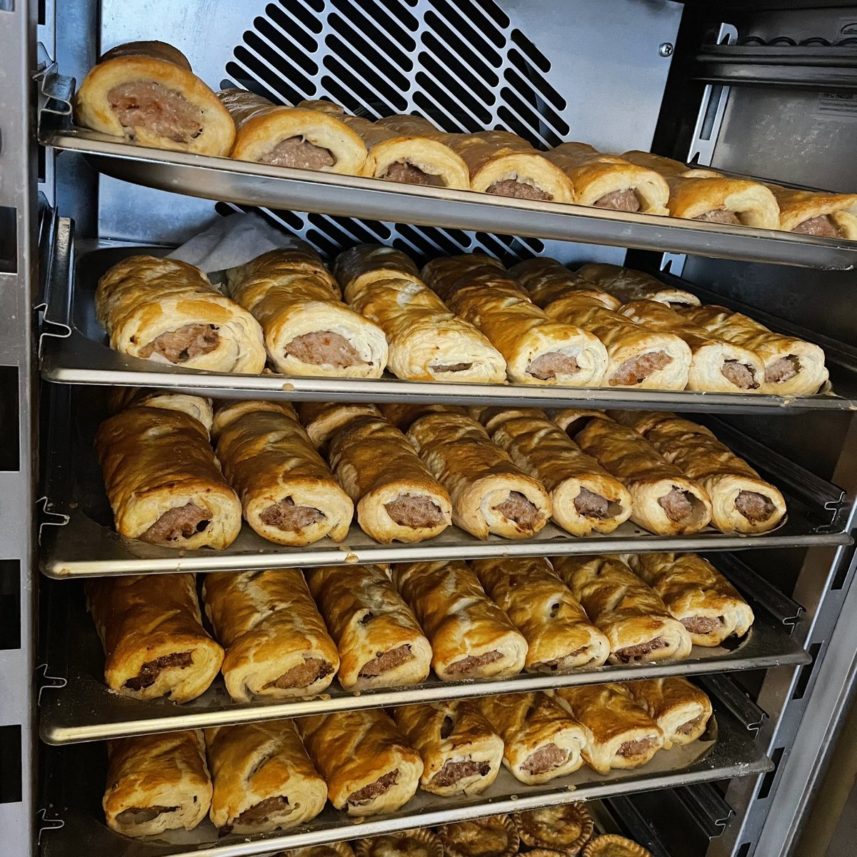 Rural Pie Co. tweet media