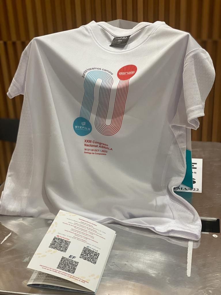 ⛪Estamos en #SantiagodeCompostela acompañando a <a href="/ASNALA_/">ASNALA</a> en su #XXIIICongresoASNALA. Damos nuestro apoyo al completo programa científico aportando las bolsas de los congresistas y patrocinando el running.

¡La #DestrucciónDocumentos ya es una parte insignia del Congreso 👏!