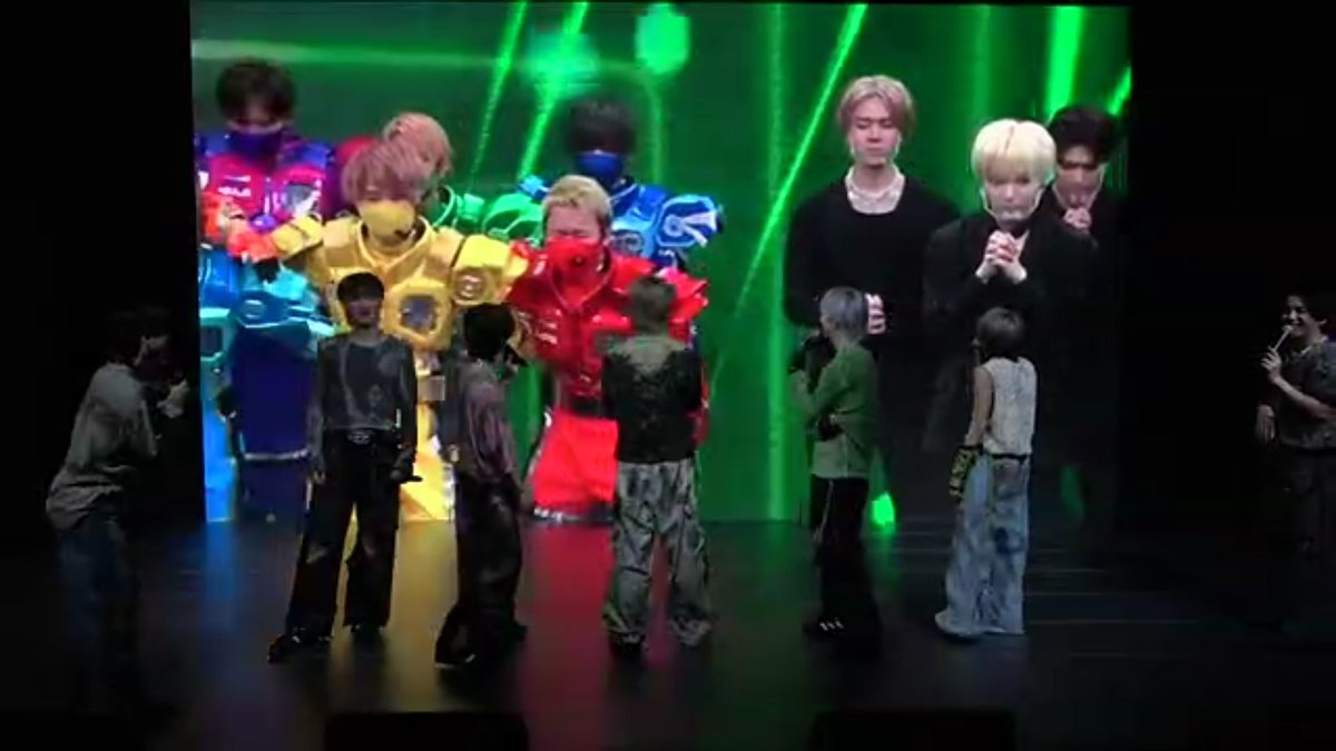 anfitru24's tweet photo. THIS PART WAS VERY EMOTIONAL 😭😍😍😍❤️
#OHLconcertonline2023 #OHL #100LIMINAL https://t.co/TM8kMbrKjn