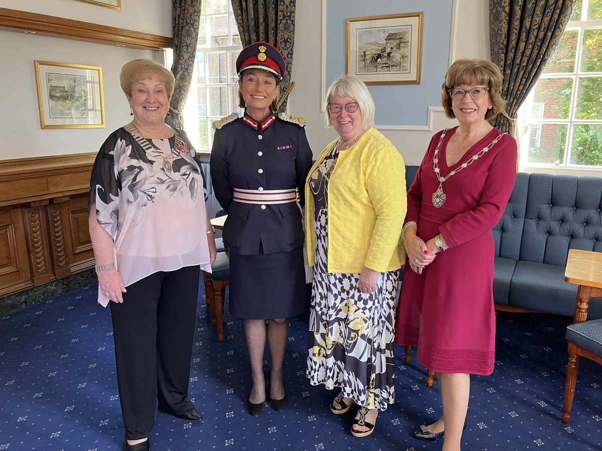 soroptimist80's tweet photo. Today is the 90th Anniversary of receiving our Charter. The issues that faced our Founders in 1933 are still with us. Food and energy poverty is again rife. World Peace seems far away. Thank you to everyone who joined our celebrations. @SIGBI1 https://t.co/yiDyFGvUSR