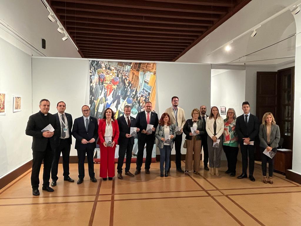 congresossyccpp's tweet photo. Inauguración del I Congreso Nacional 'Semana Santa y Ciudades Patrimonio de la Humanidad' y de la exposición '15 ,Ciudades Patrimonio de la Humanidad, 15 formas distintas de Semana Santa'. https://t.co/5N5NIfB8NN