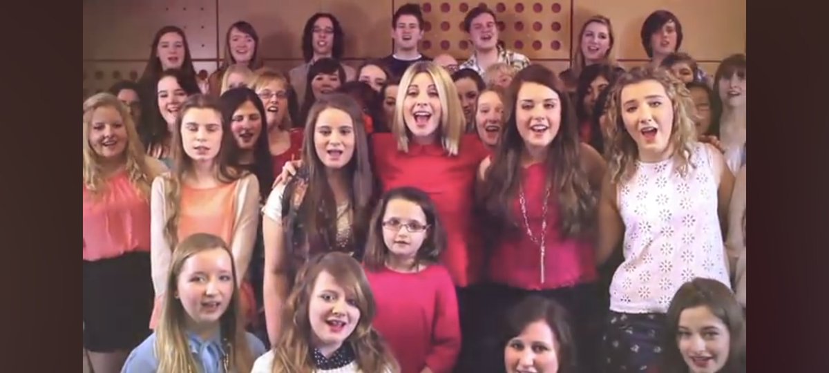 Feeling very nostalgic knowing I'll be seeing (🤞🏻) Louise and Rachel next year. Nearly 11 years ago I went to London to be in Louise Dearman's music video. ☀️
(I will never forget her kindness and love towards the 17 year old, anxious mess that was me)