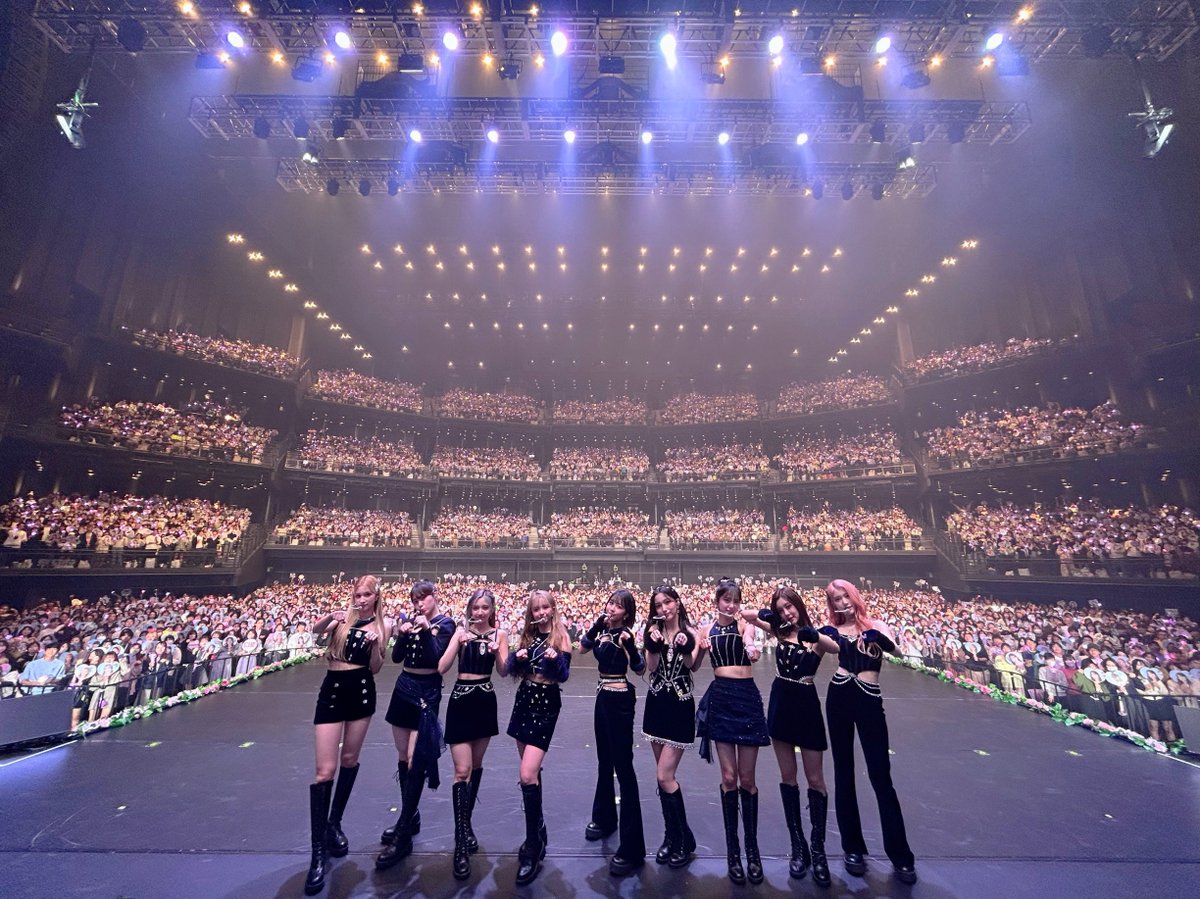 Kep1er JAPAN FAN MEETING
“𝑭𝒂𝒊𝒓𝒚 𝑭𝒂𝒏𝒕𝒂𝒔𝒊𝒂” DAY2 昼公演💜🩷

Kep1ianの歓声でエネルギー満タン🏎️

11/22(水)発売のKep1er Japan 3rd Single <𝑭𝑳𝒀-𝑯𝑰𝑮𝑯>より「Grand Prix」を披露しましたが、Kep1ianもノリノリで楽しんでくれていましたね✊💞

#GrandPrix ポーズで記念写真📸