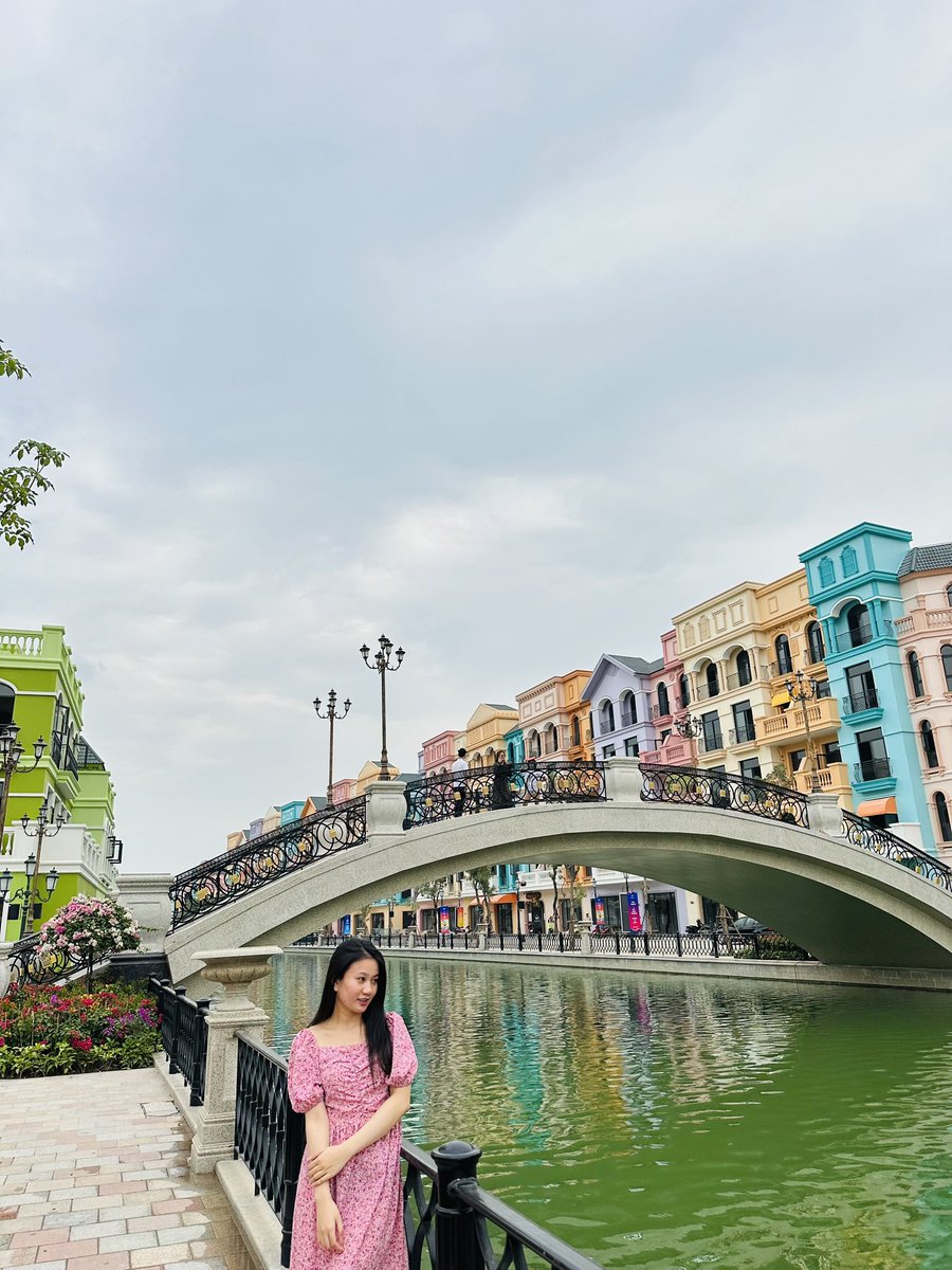 sherryonchain's tweet photo. Bắt đầu hành trình mới cùng Vinhomes 
Anh chị em cần tư vấn nhà Vin bằng cả trái tim 💓 nhắn em nha 🥰 
Tham khảo thông tin em post bài bên này @thuhavinhomes còn kênh chính em tương tác với cả nhà về crypto, blockchain 😂 https://t.co/zOWBuHJeNe