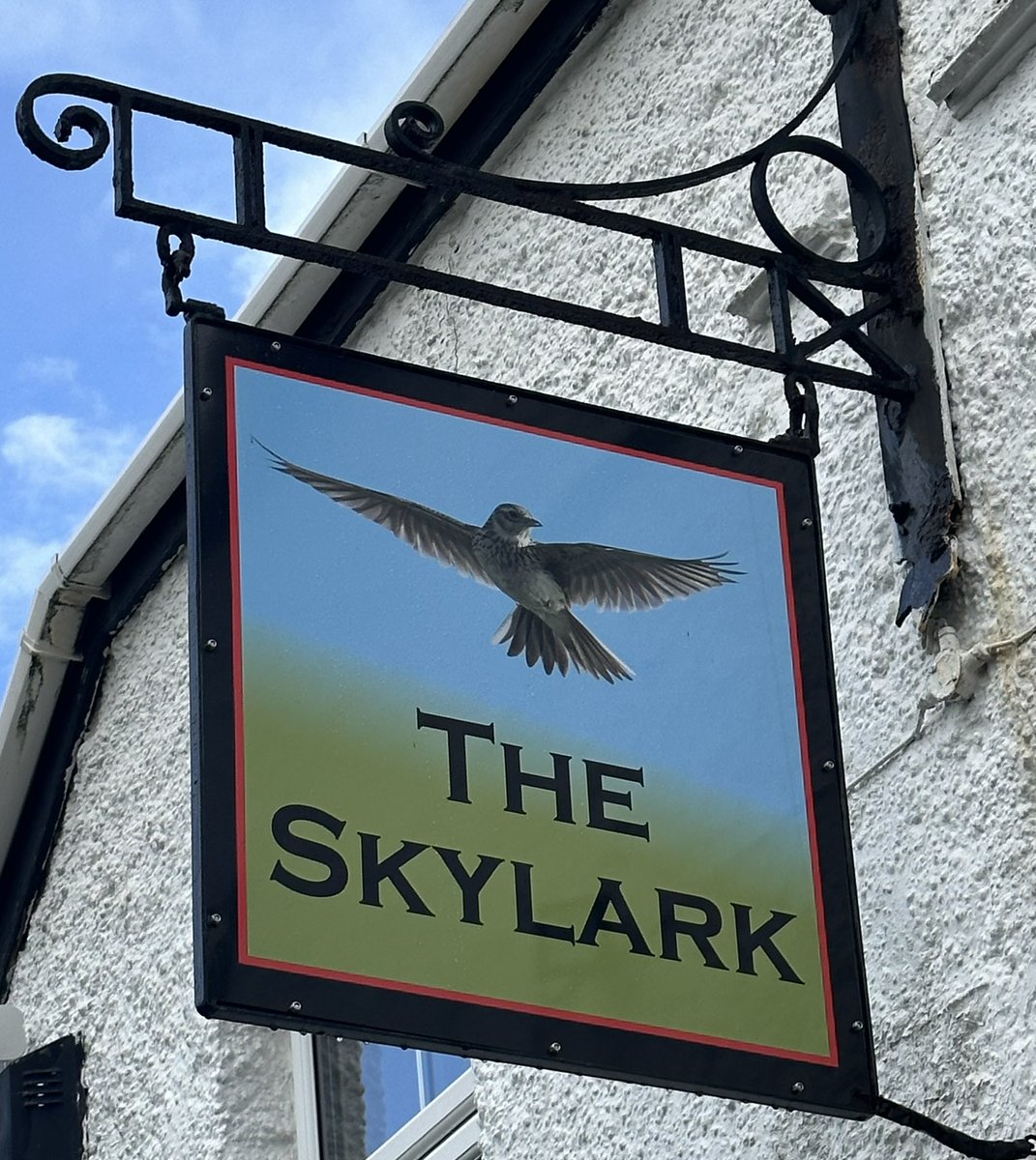 mackay_duncan's tweet image. Clearbrook, Dartmoor #pubsign