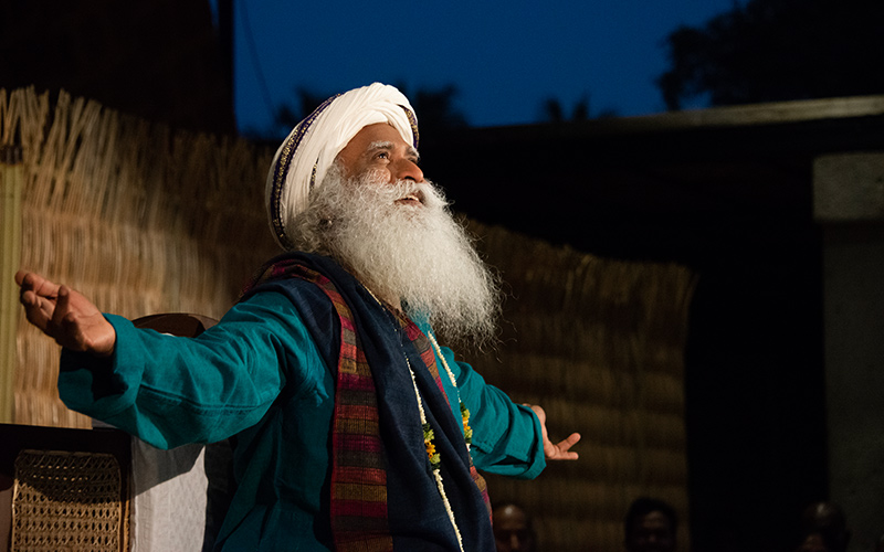 SadhguruJV's tweet photo. Inner Engineering is not about being superhuman. It is about realizing that Being Human is Super. #InnerEngineering #7StepsToMentalHealth #SadhguruQuotes https://t.co/uyTI1NuYte