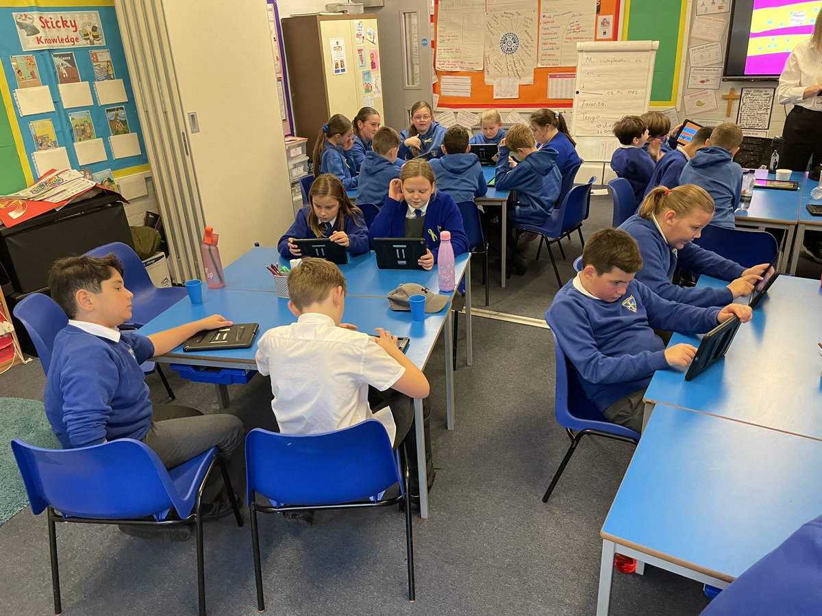 KCEclasses789's tweet photo. Year 6 became game designers on Friday - creating their own version of popular game βCrossy Road.β Their designs, effort and behaviour was exemplary. Thank you to Jacqui from @Knowsleyclcs for delivering such a great coding/programming session #KCEComputing https://t.co/h2t83GhCuO
