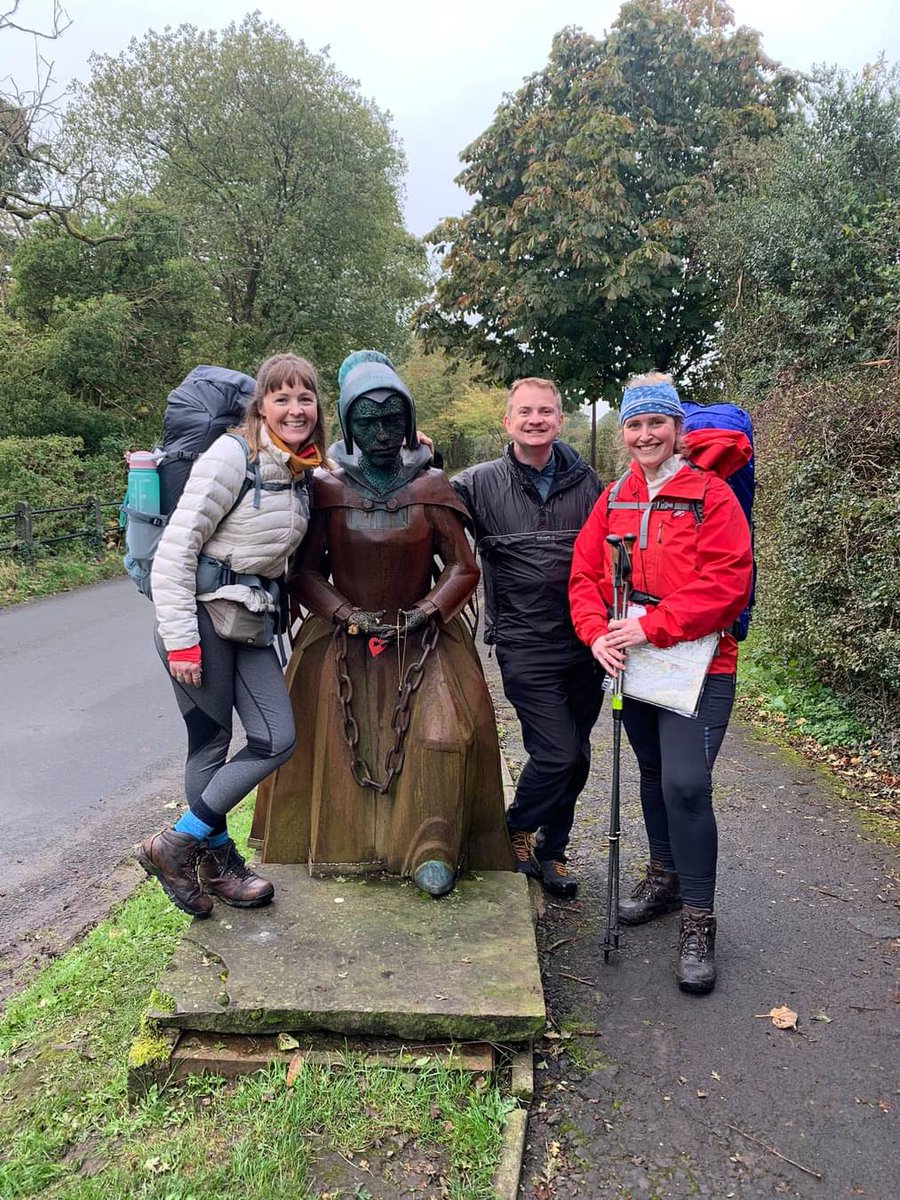 outreach_opera's tweet photo. We walked 51 miles (well, 54 actually) in 4 days this week!! In our fundraising efforts, we travelled the Lancashire Witches Walk from Barrowford to Lancaster Castle, through rain and shine. Here's Day 1 with lovely Alice Durrant and the wonderful @bencrickmusic https://t.co/fzCO9csNUn